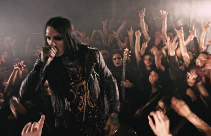 Motionless_In_White_570_717x463